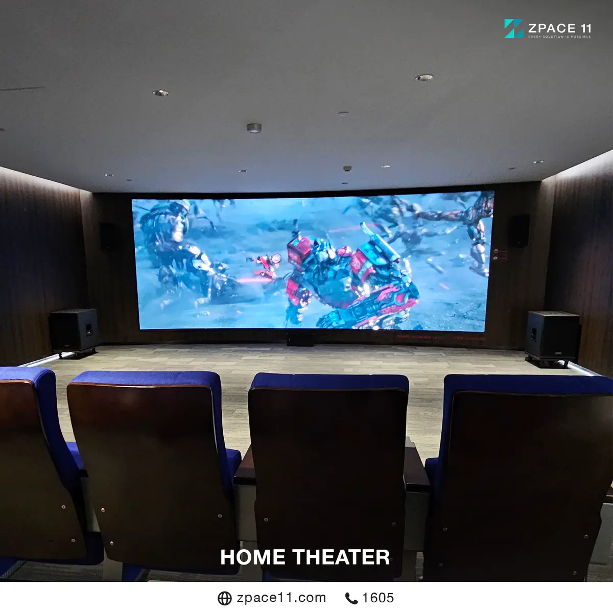ห้องฉายภาพยนตร์ขนาดเล็กที่ใช้จอ LED โค้งและเก้าอี้ผู้ชม