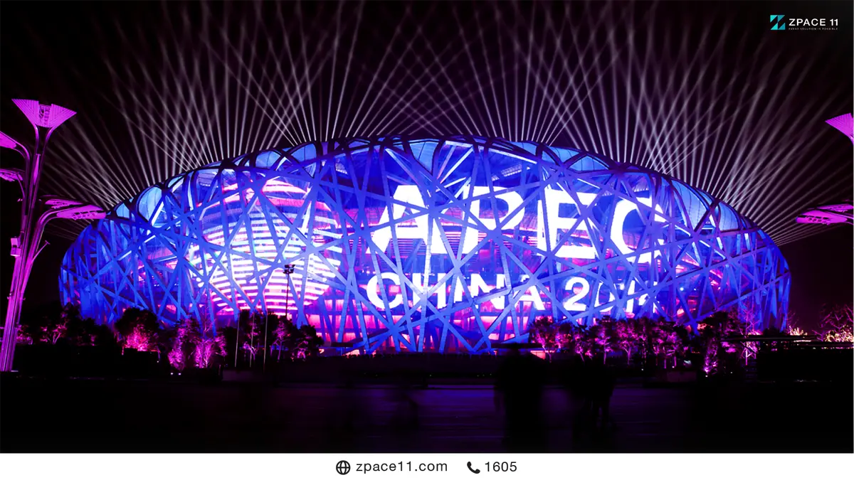 อาคารรังนกที่ติดจอ LED แสดงข้อความ APEC China